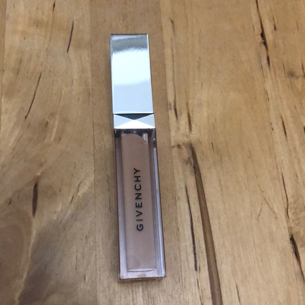 Givenchy Couture Everwear Concealer #30